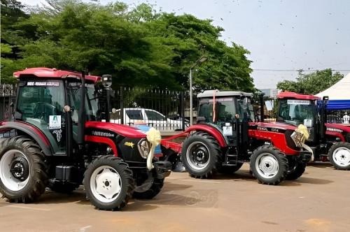Tracteurs ou Semences : Quel Investissement Agricole pour un Avenir Durable ?